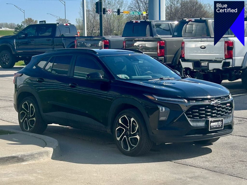 Used 2024 Chevrolet Trax RS w/ Driver Confidence Package FWD image 1