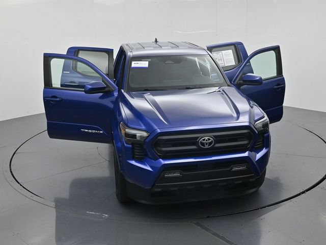 Used 2025 Toyota Tacoma SR5 RWD image 47