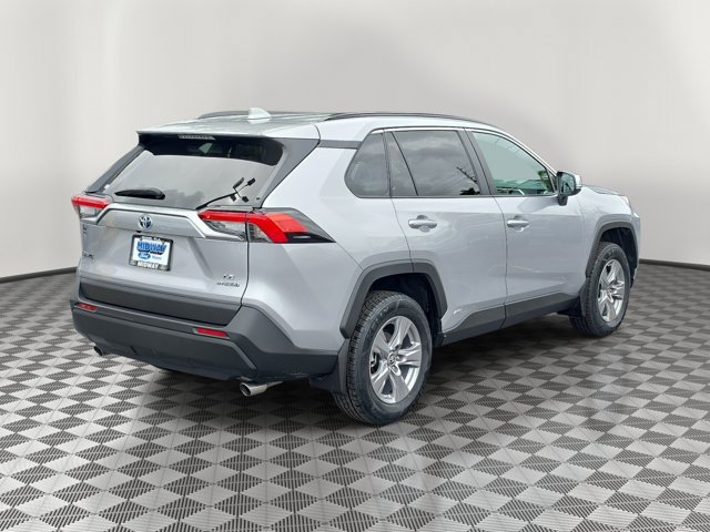 Used 2024 Toyota RAV4 LE AWD/4WD image 6