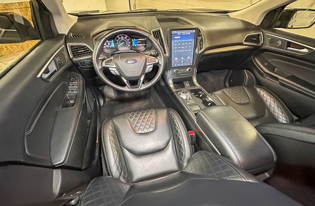 Certified 2024 Ford Edge Titanium AWD/4WD image 11
