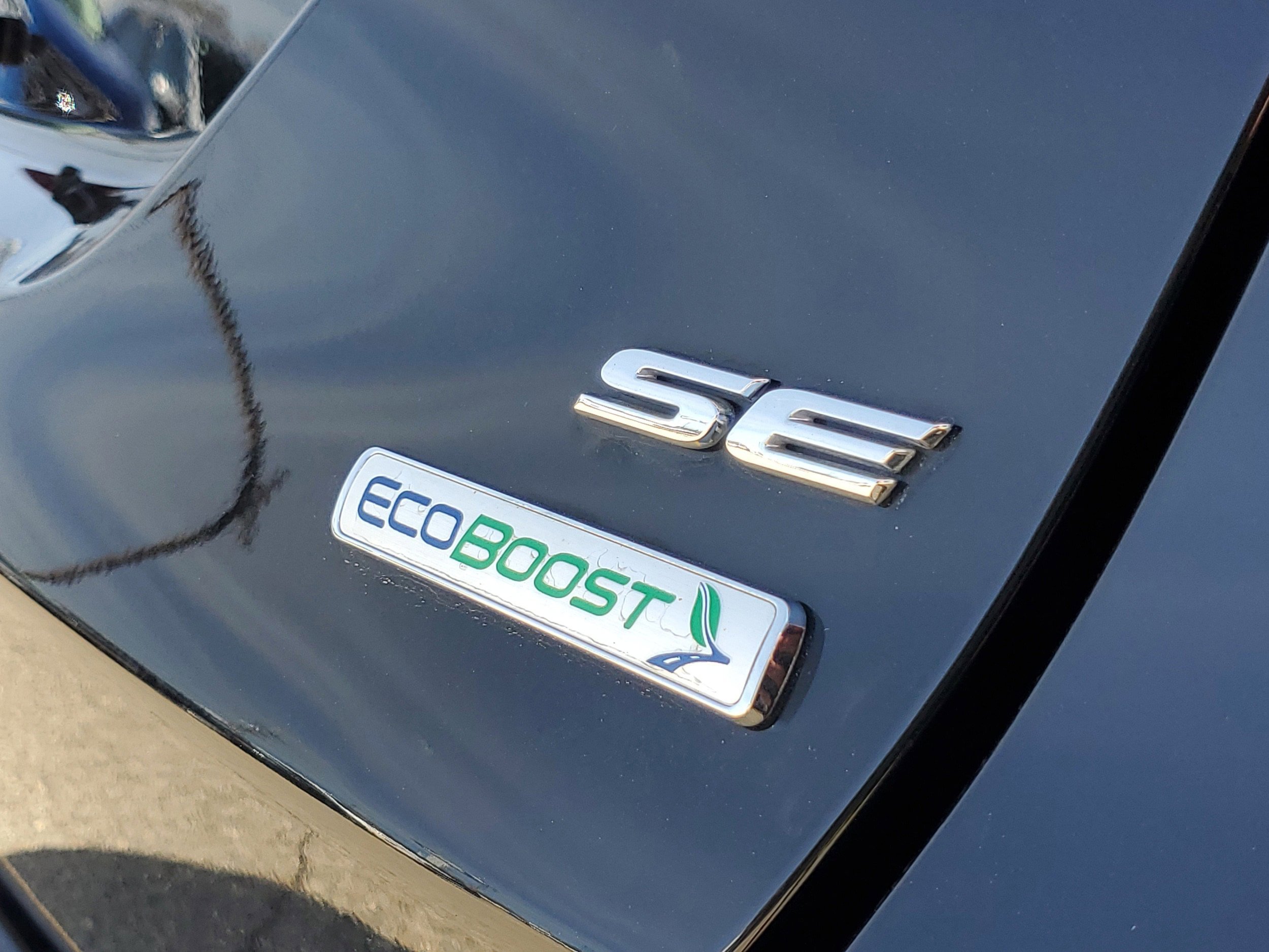 Certified 2017 Ford Fusion SE w/ Fusion SE Technology Package FWD image 7