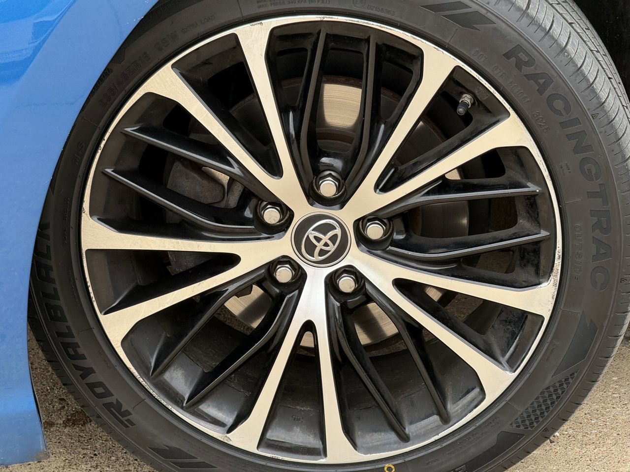 Used 2019 Toyota Camry SE image 9