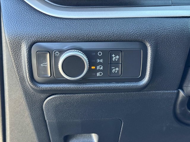 Certified 2020 Ford Explorer XLT w/ Comfort Package RWD image 22