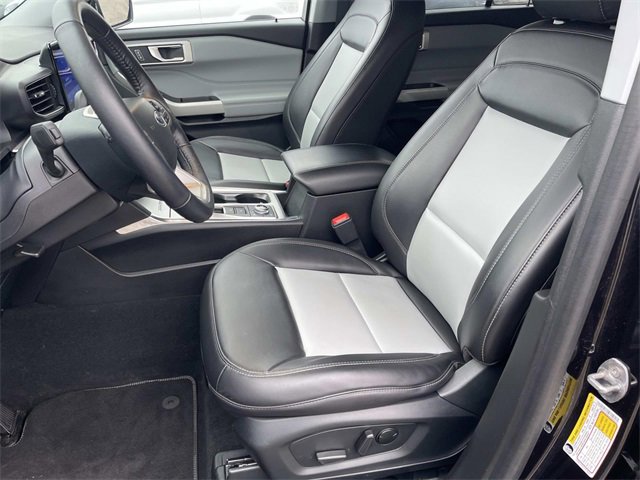 Certified 2023 Ford Explorer XLT w/ Equipment Group 202A image 26
