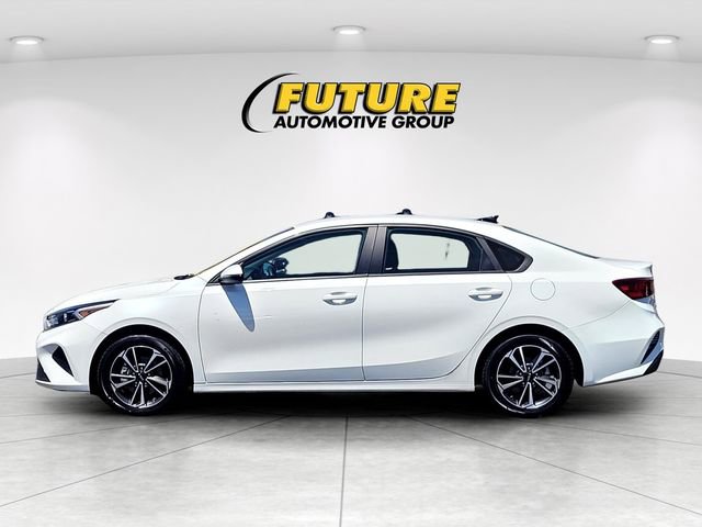 Used 2023 Kia Forte LXS w/ LXS Technology Package FWD image 7