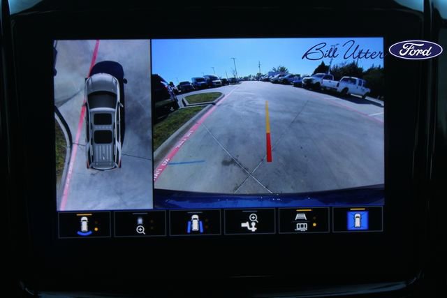 Used 2022 Chevrolet Traverse LT w/ LT Premium Package image 20