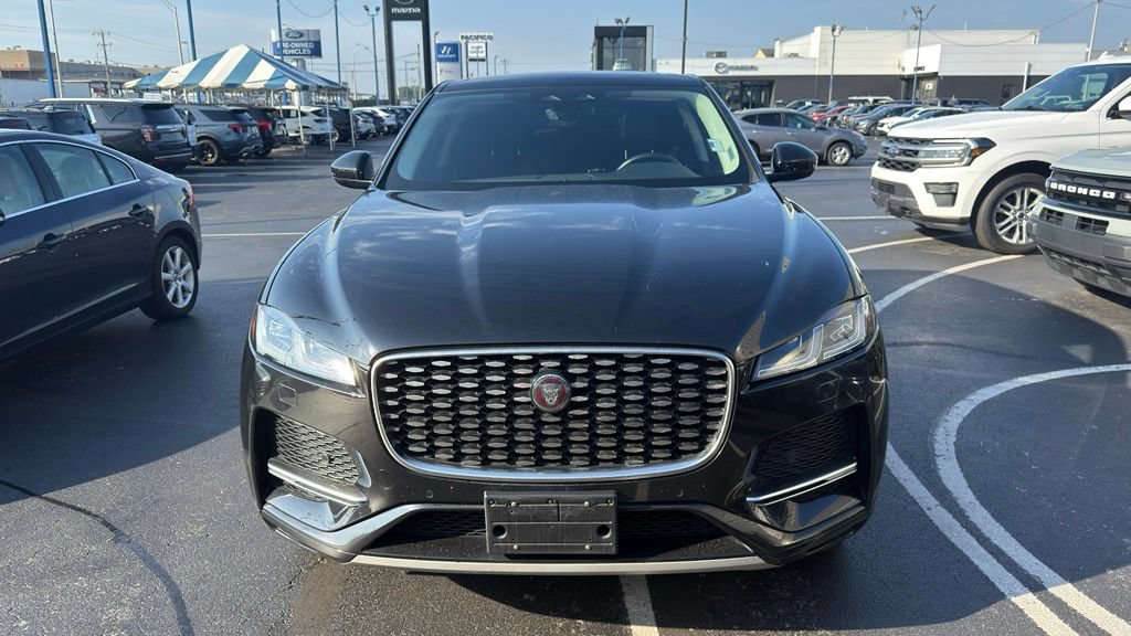 Used 2023 Jaguar F-PACE S AWD/4WD image 2