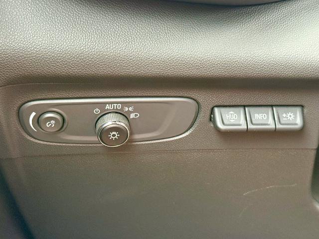 Used 2023 Buick Envision Avenir AWD/4WD image 28