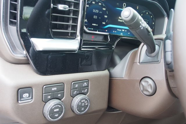 Used 2026 Chevrolet Silverado 1500 LTZ w/ LTZ Premium Package AWD/4WD image 21