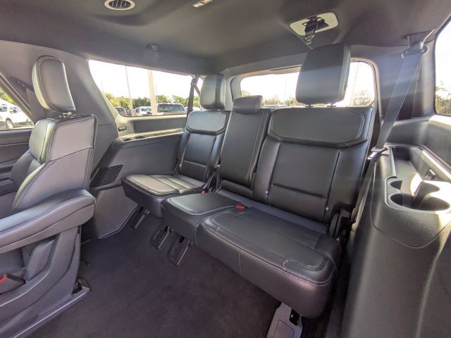 Certified 2026 Ford Expedition Max Platinum w/ Stealth Appearance Package AWD/4WD image 15