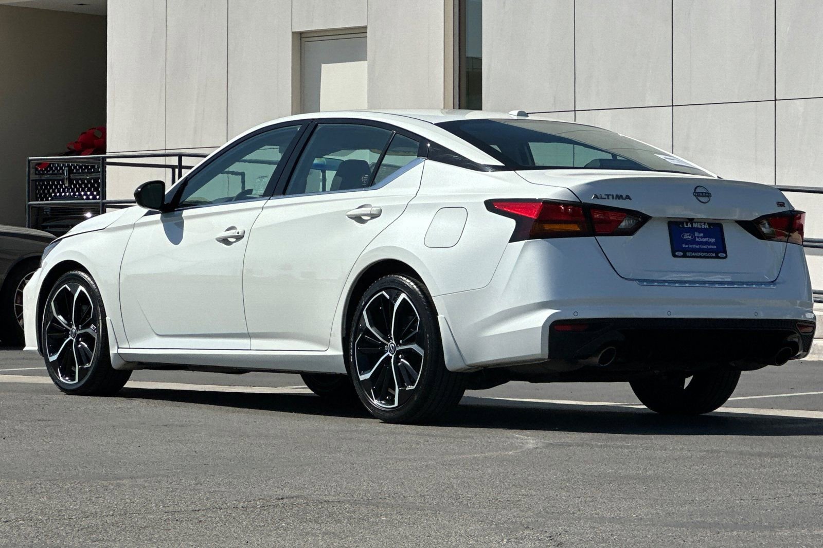 Used 2023 Nissan Altima 2.5 SR w/ SR Premium Package FWD image 5