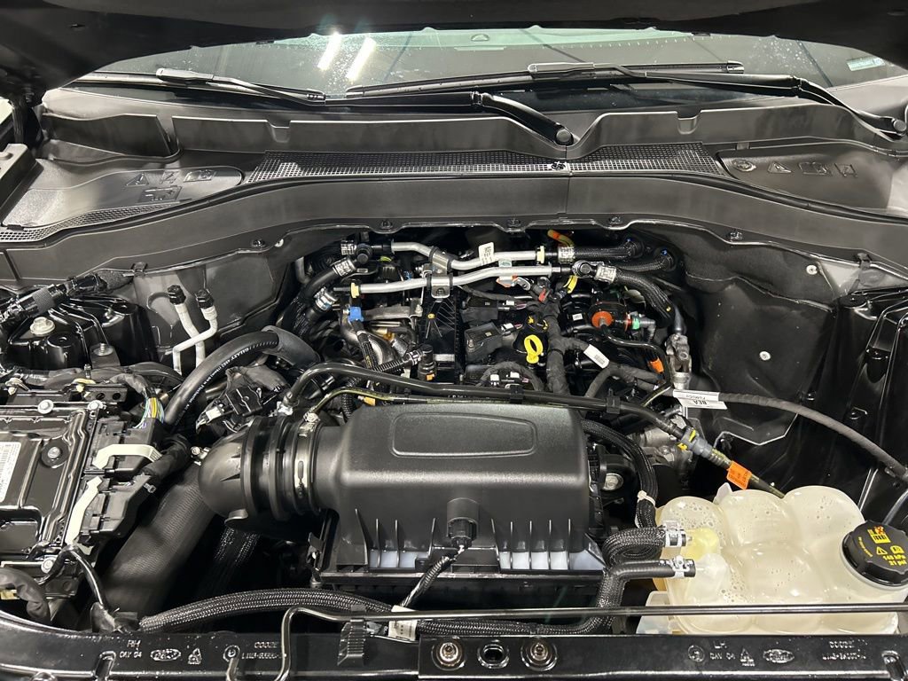 Certified 2024 Ford Explorer XLT w/ Equipment Group 202A image 36