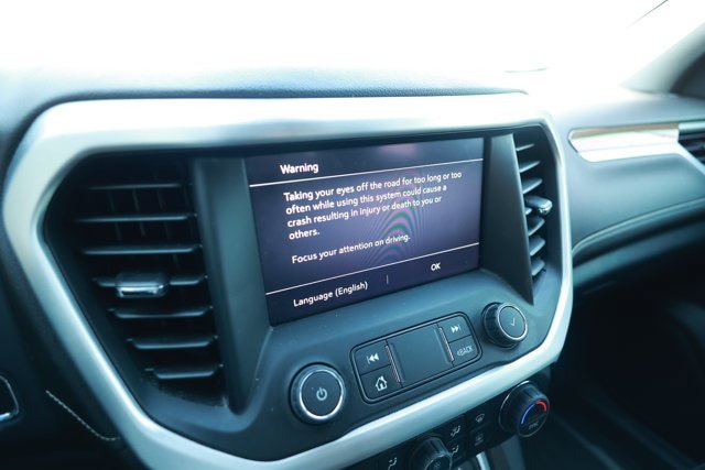 Used 2023 GMC Acadia SLE w/ Driver Convenience Package FWD image 15