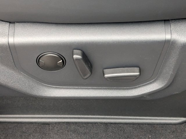 Certified 2024 Ford Expedition XLT image 38