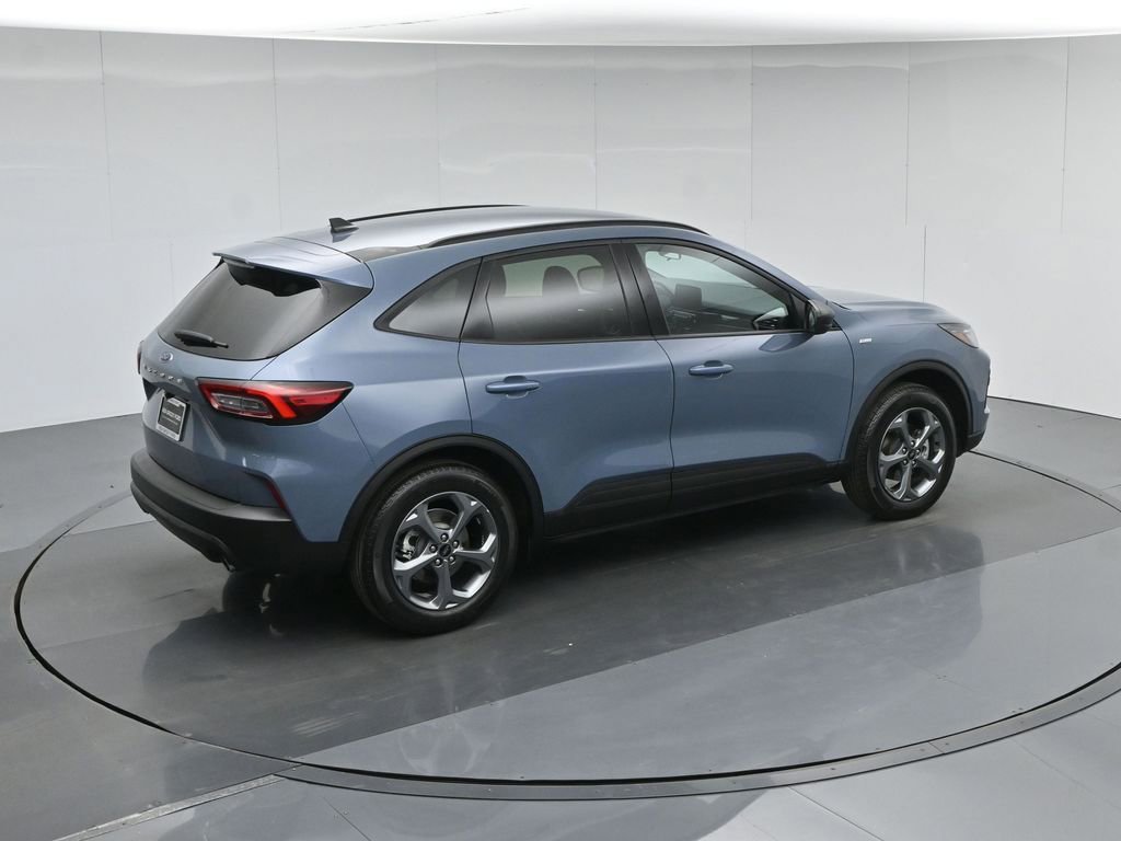 Certified 2025 Ford Escape ST-Line FWD image 42