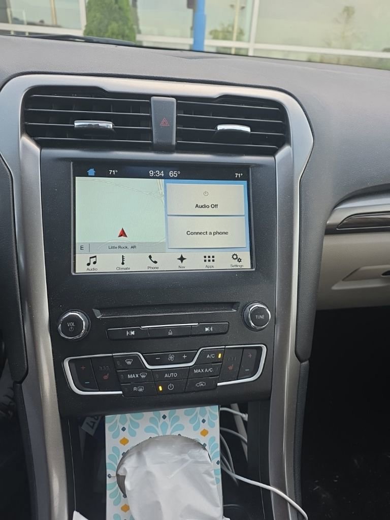 Certified 2017 Ford Fusion Energi SE image 20
