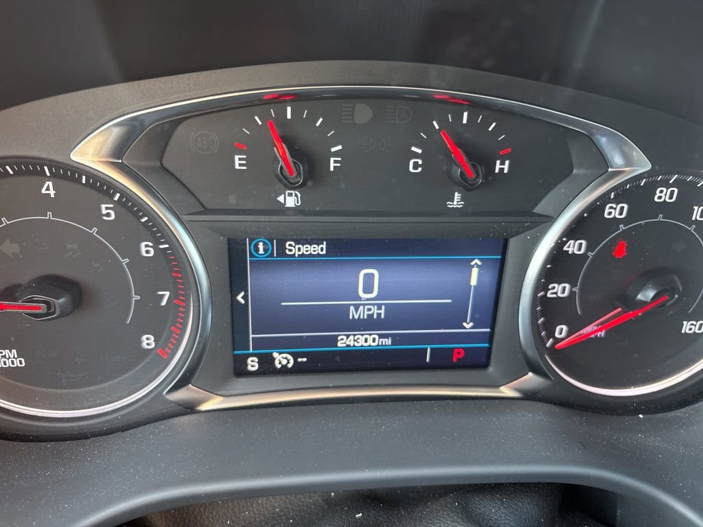 Used 2023 GMC Acadia SLE w/ Driver Convenience Package image 11