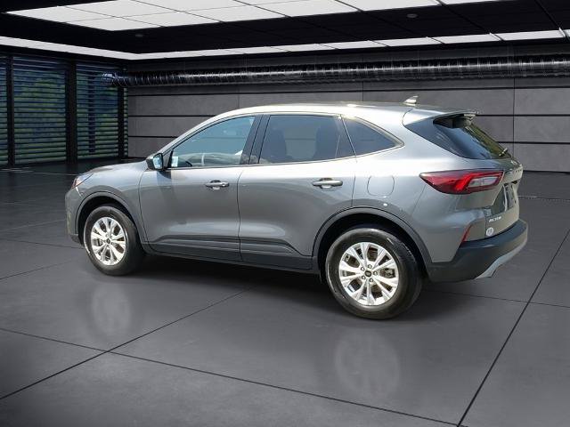 Certified 2025 Ford Escape Active AWD/4WD image 10