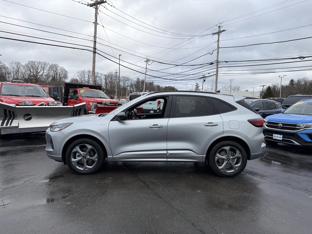 Certified 2023 Ford Escape ST-Line image 2