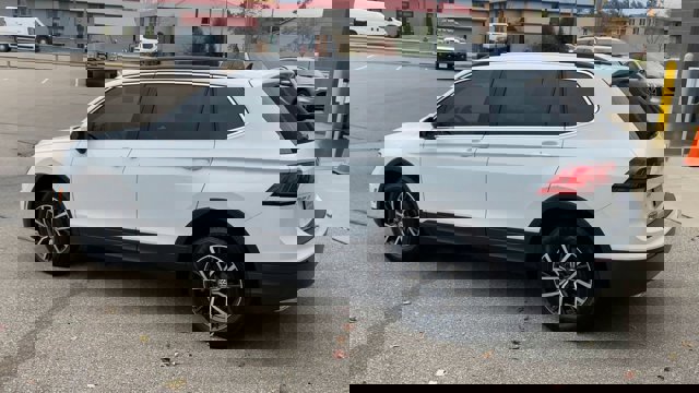 Used 2019 Volkswagen Tiguan SE image 7