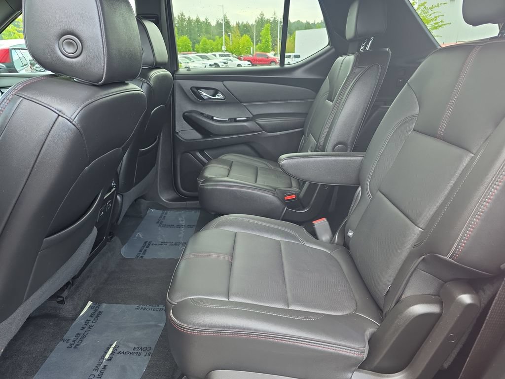 Used 2023 Chevrolet Traverse RS FWD image 9