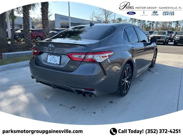 Used 2020 Toyota Camry SE FWD image 4