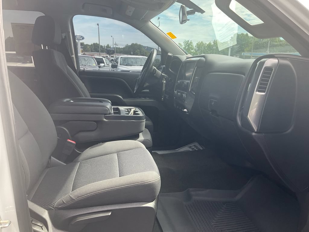 Used 2017 Chevrolet Silverado 1500 LT w/ All Star Edition AWD/4WD image 12