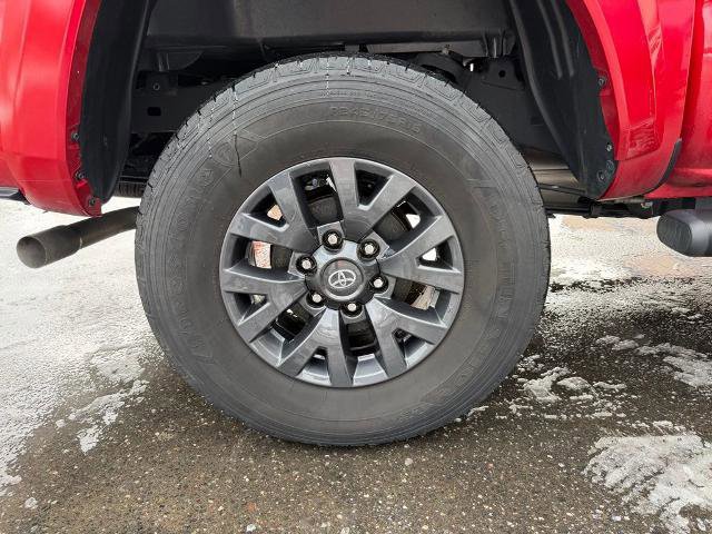 Used 2023 Toyota Tacoma SR5 w/ Technology Package AWD/4WD image 9