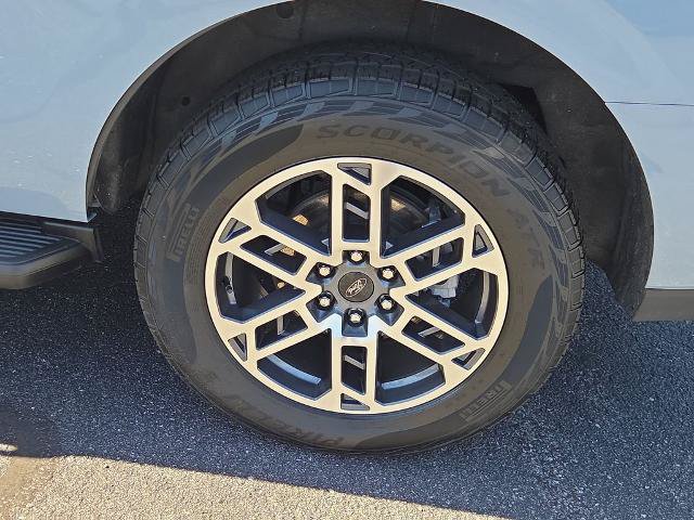 Certified 2025 Ford Expedition Active AWD/4WD image 31