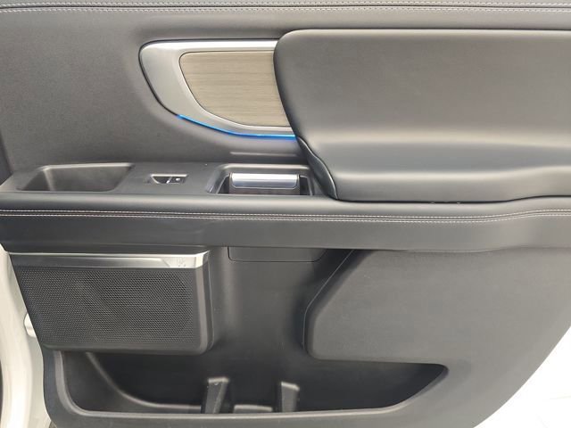 Certified 2025 Ford Expedition Max Platinum image 15