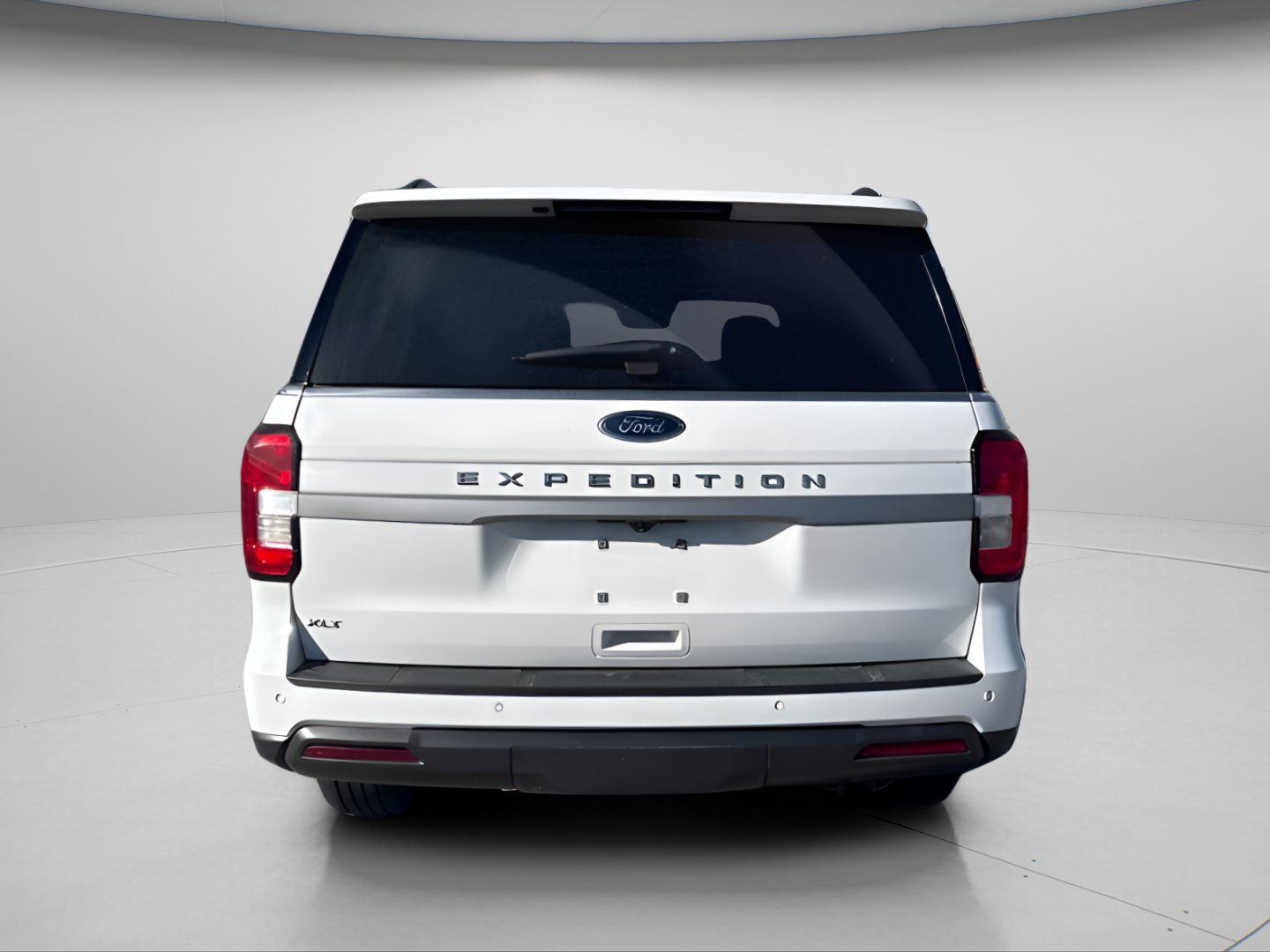 Certified 2024 Ford Expedition XLT AWD/4WD image 8