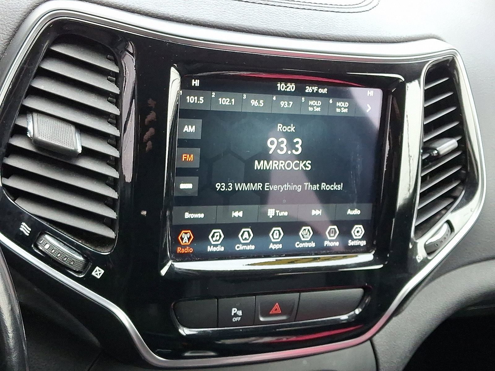 Used 2020 Jeep Cherokee Limited image 21