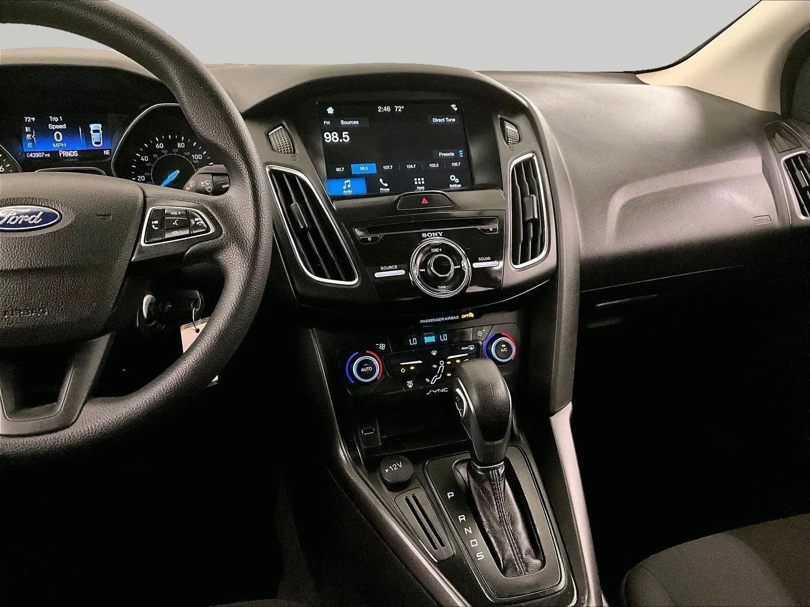 Certified 2018 Ford Focus SEL FWD image 6