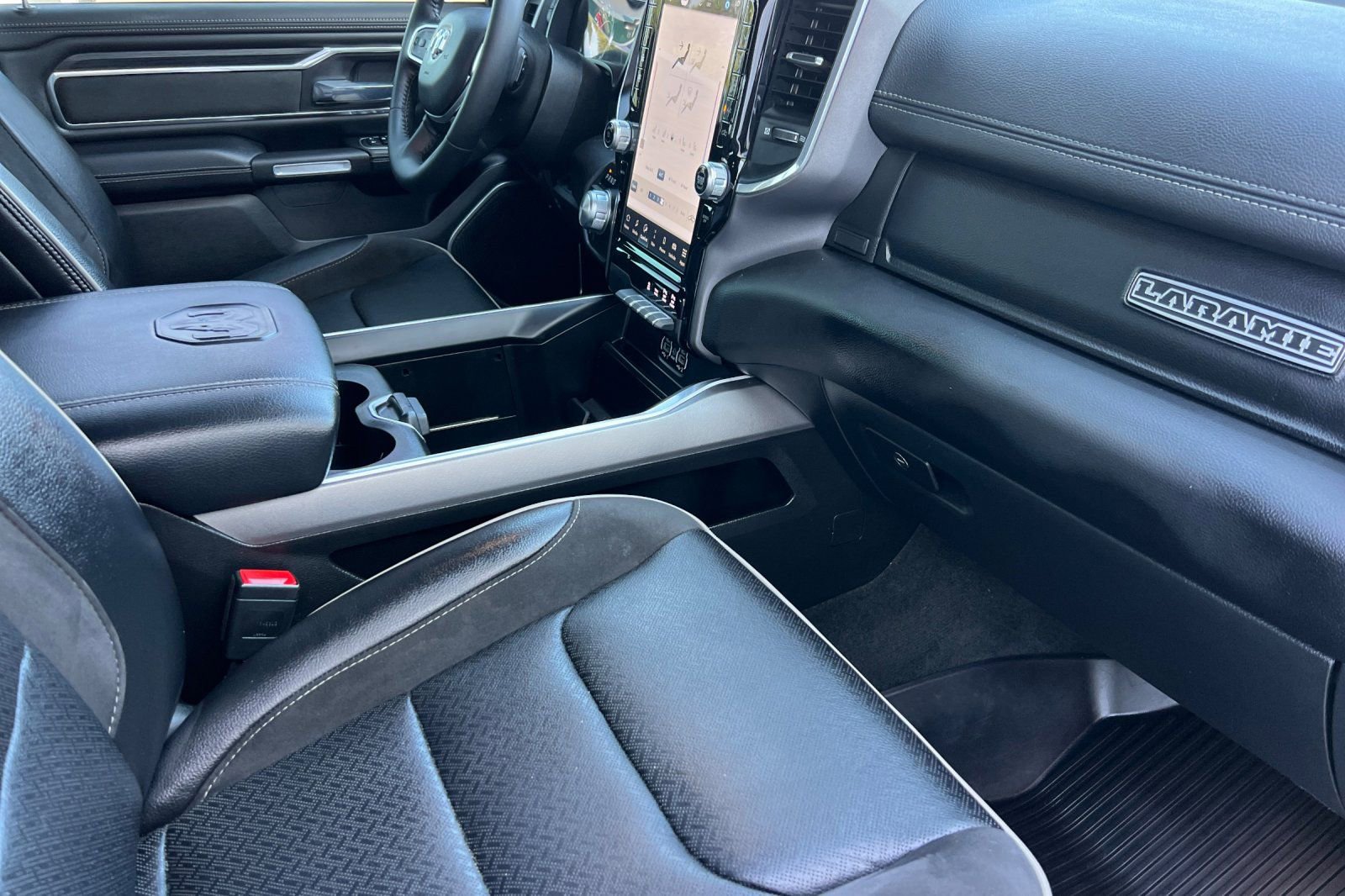 Used 2023 RAM 1500 Laramie RWD image 16