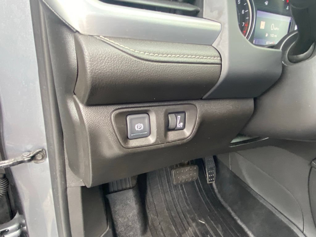 Used 2022 GMC Acadia SLT w/ Elevation Edition FWD image 12