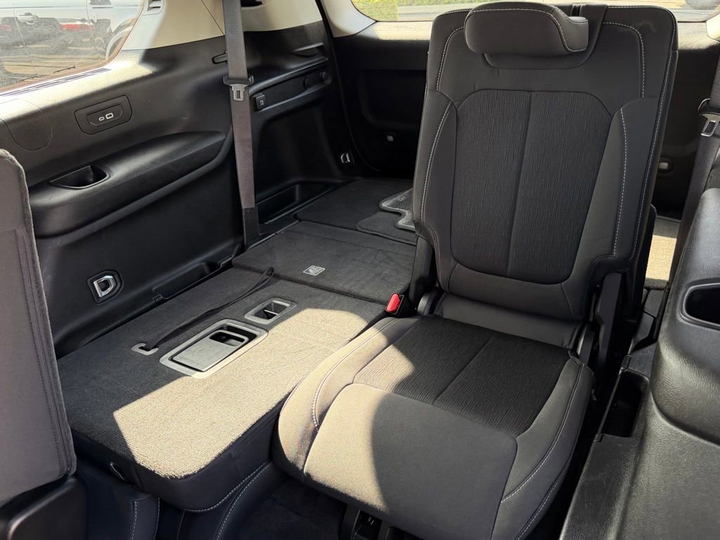 Used 2021 Jeep Grand Cherokee L Laredo w/ Luxury Tech Group I image 30