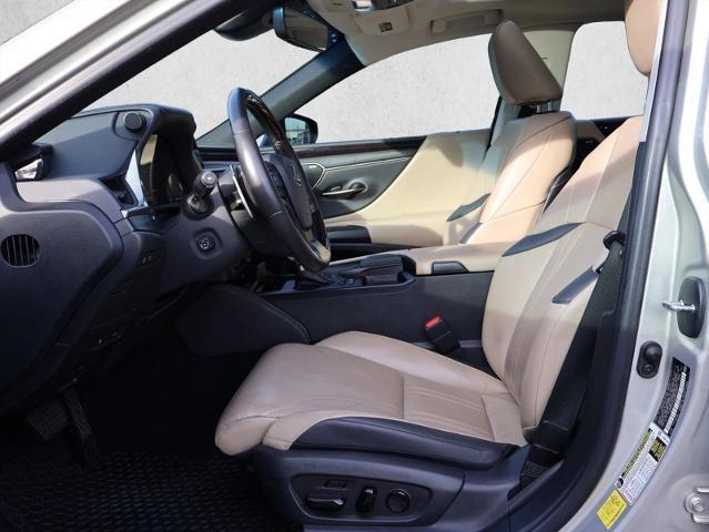 Used 2021 Lexus ES 300h w/ Luxury Package FWD image 21