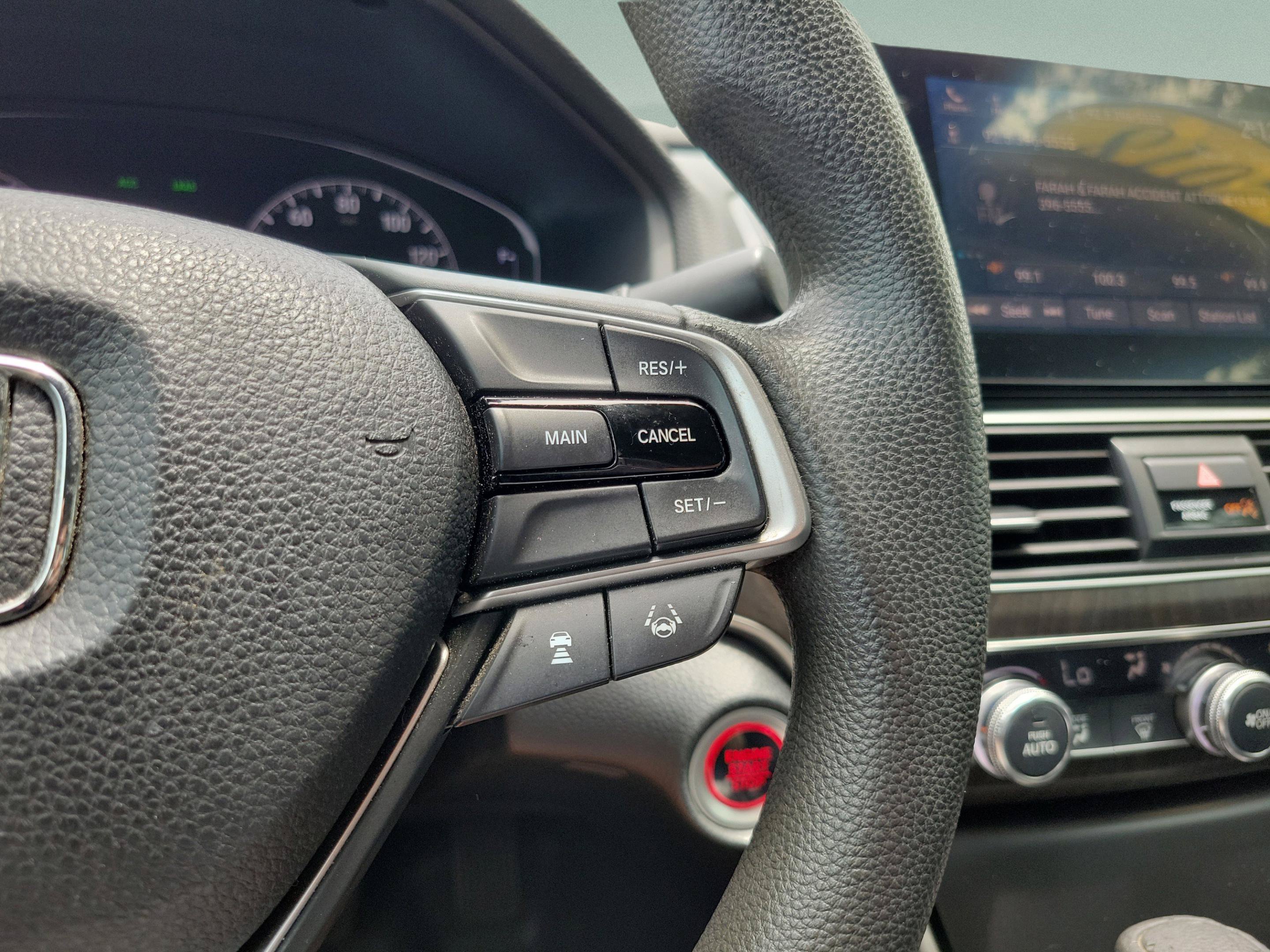 Used 2018 Honda Accord EX image 22