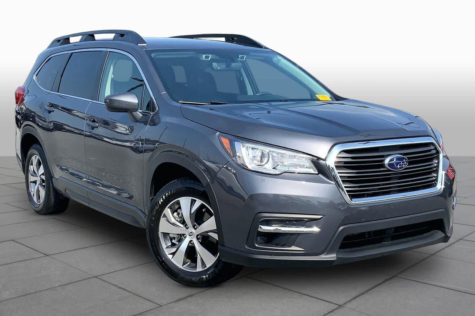 Used 2022 Subaru Ascent Premium w/ Convenience Package AWD/4WD image 3