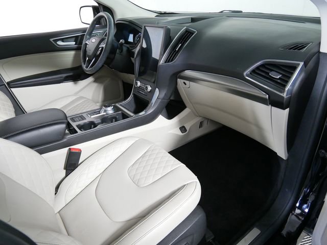 Certified 2024 Ford Edge Titanium AWD/4WD image 10