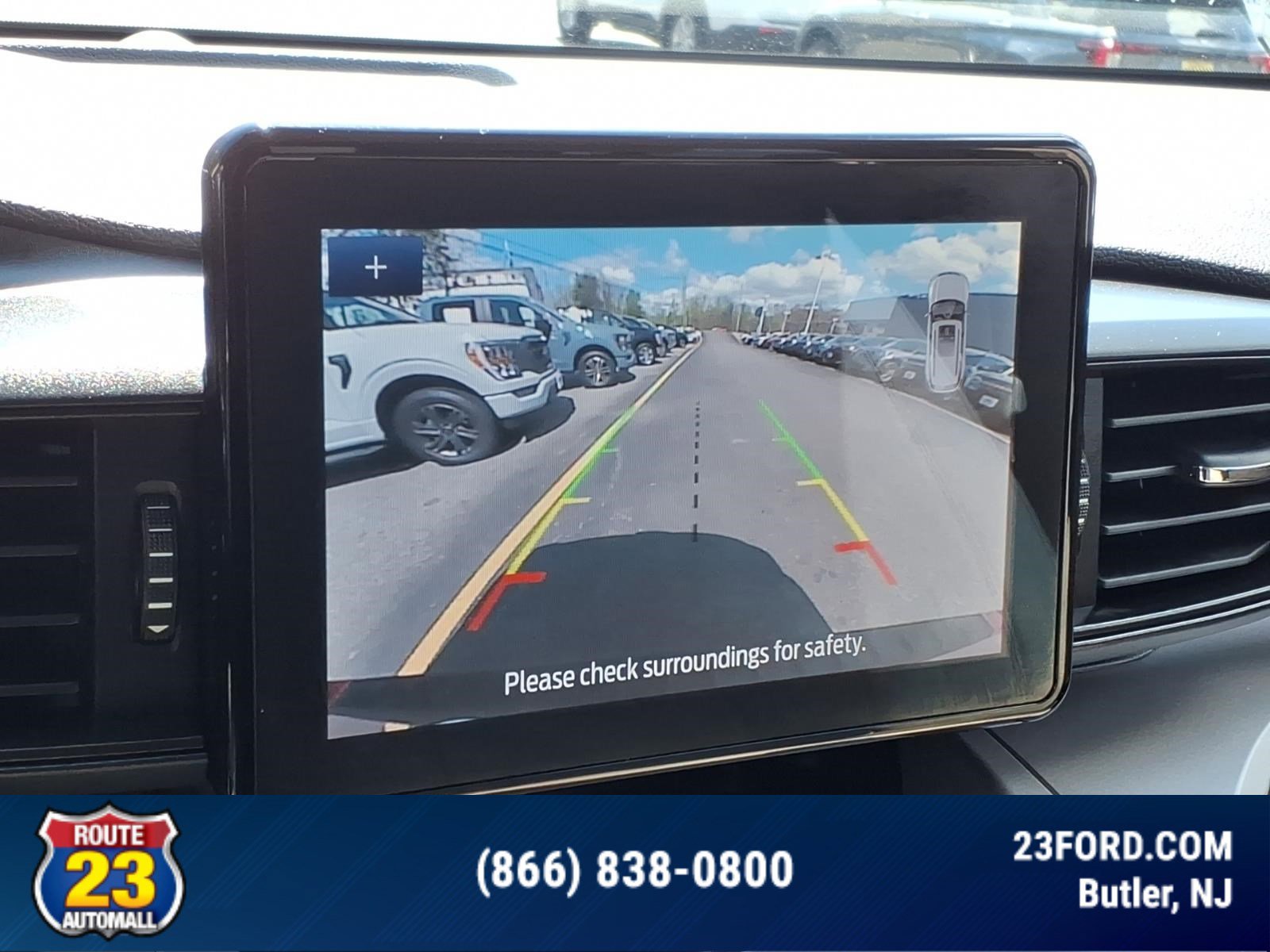 Certified 2024 Ford Explorer XLT AWD/4WD image 17