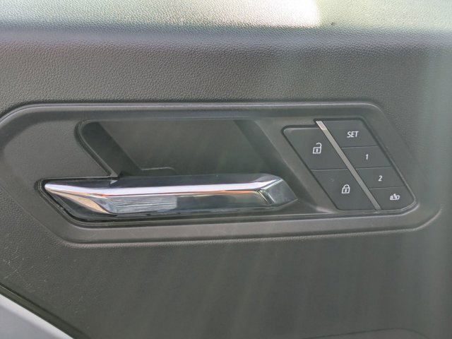 Used 2023 Chevrolet Colorado ZR2 w/ ZR2 Convenience Package III image 15