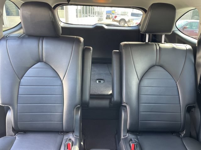 Used 2023 Toyota Highlander XLE FWD image 24