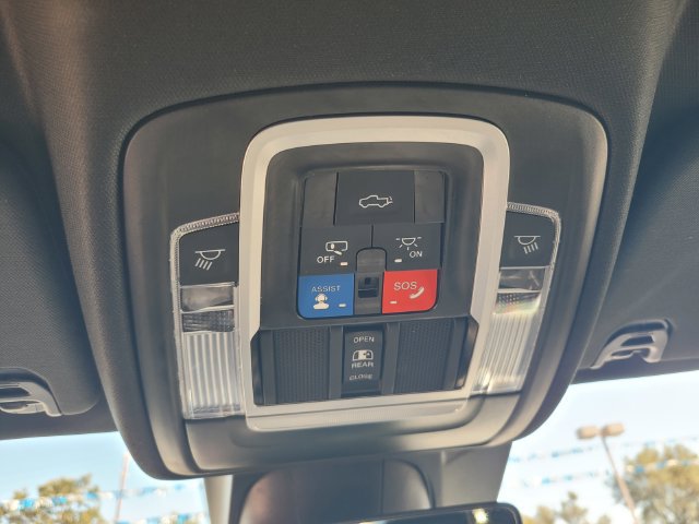 Used 2023 RAM 1500 Laramie AWD/4WD image 21