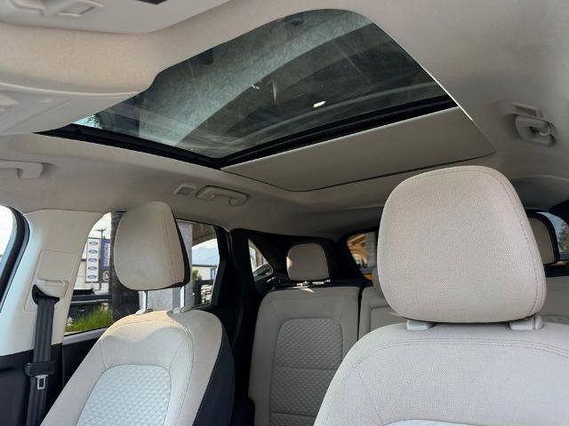 Certified 2022 Ford Escape SE w/ SE Sport Appearance Package FWD image 18