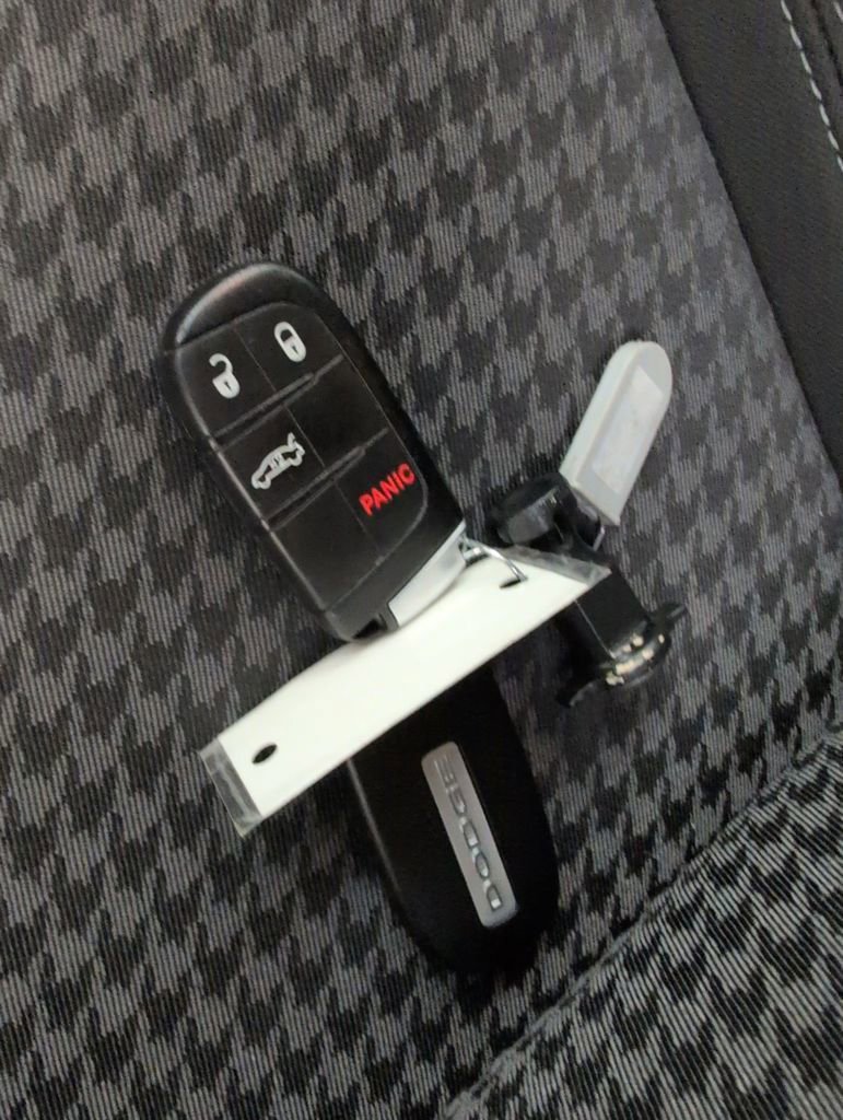 Used 2022 Dodge Challenger SXT image 46