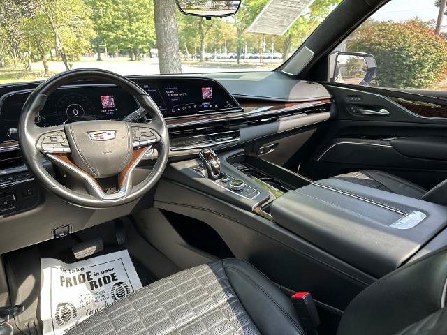 Used 2021 Cadillac Escalade Sport Platinum AWD/4WD image 3