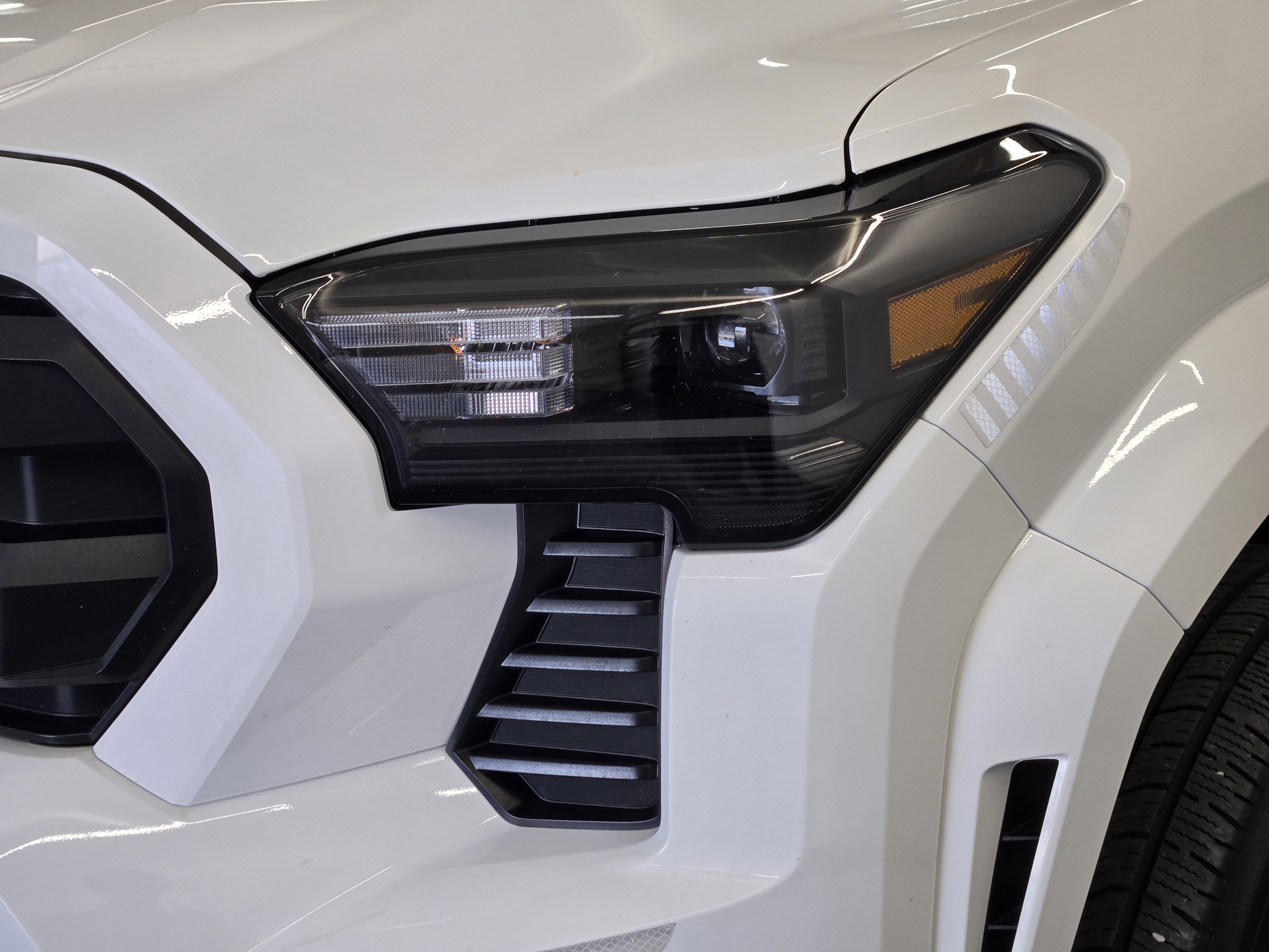 Used 2025 Toyota Tacoma SR5 RWD image 8