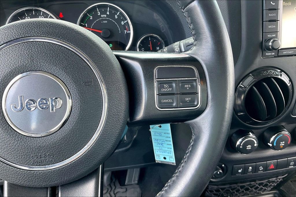 Used 2017 Jeep Wrangler Unlimited Sahara AWD/4WD image 18