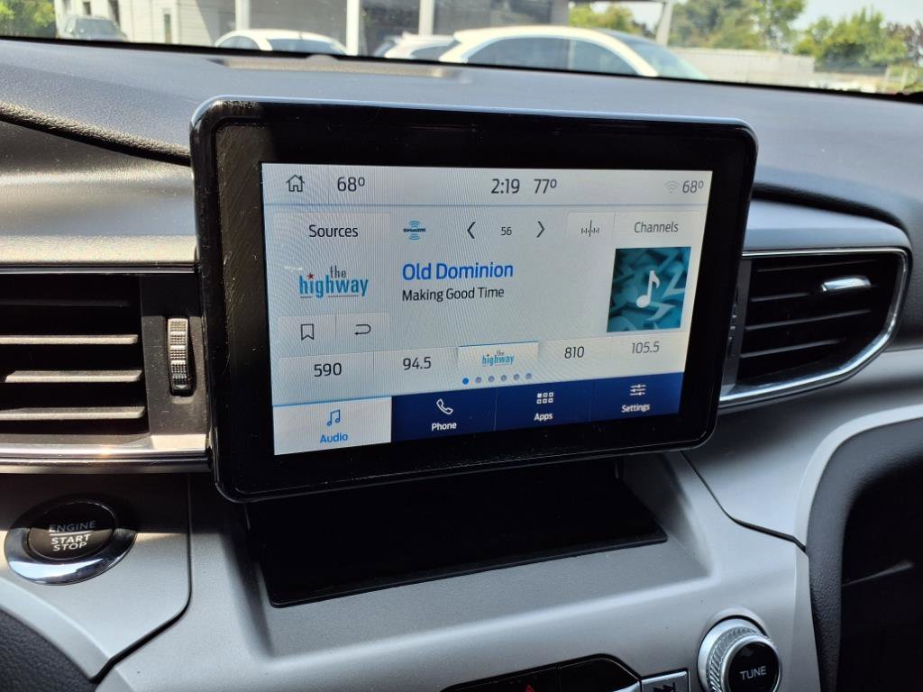 Certified 2022 Ford Explorer XLT w/ Equipment Group 202A image 18